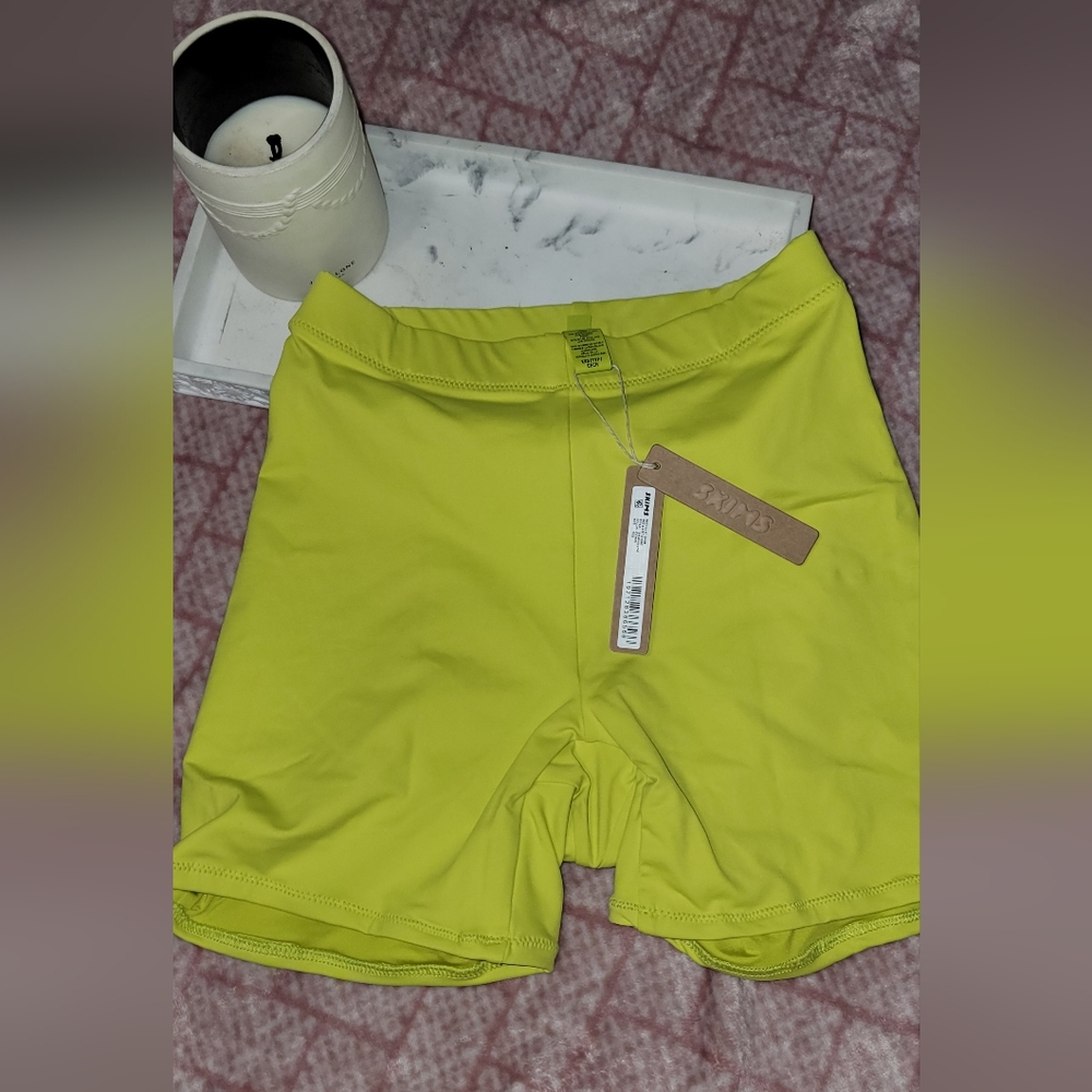 SKIMS Mid Waist Shorts Recycled Swim